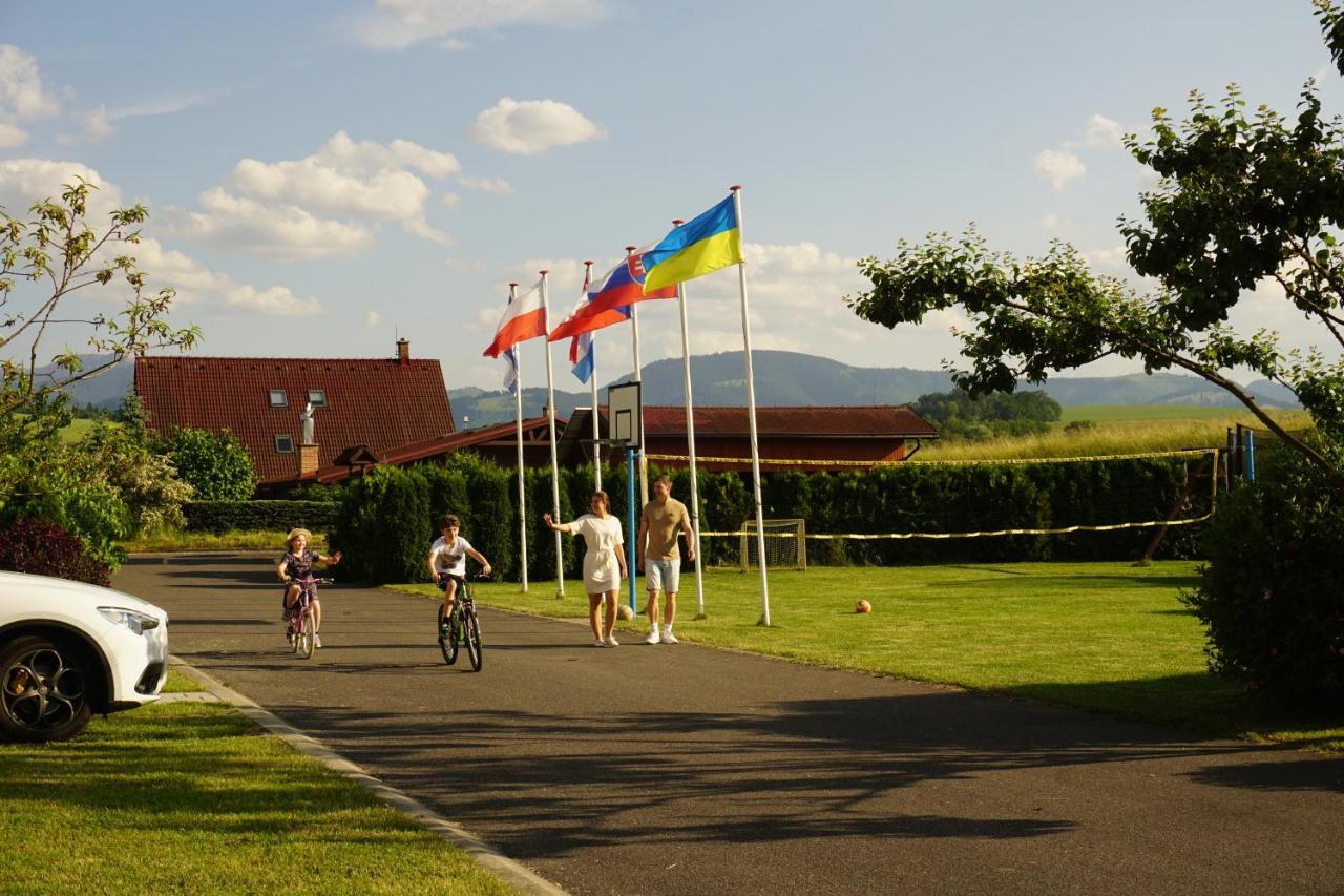 Villapark Vlasky Besenova Bagian luar foto